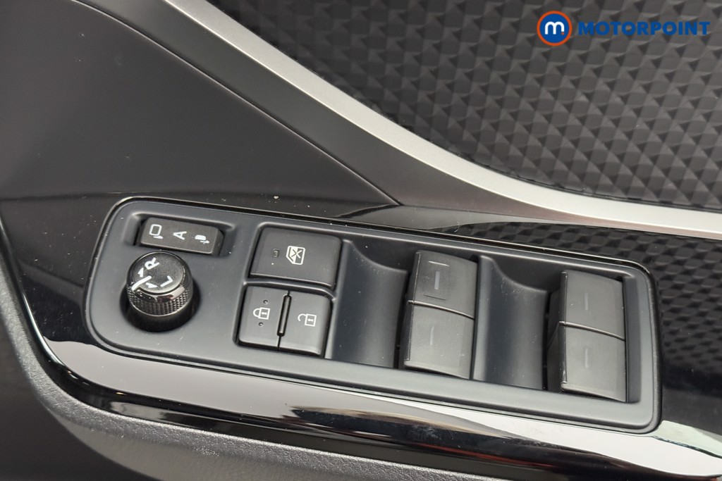 Used Toyota C-HR 2021 for sale - 76862633: Photo 29