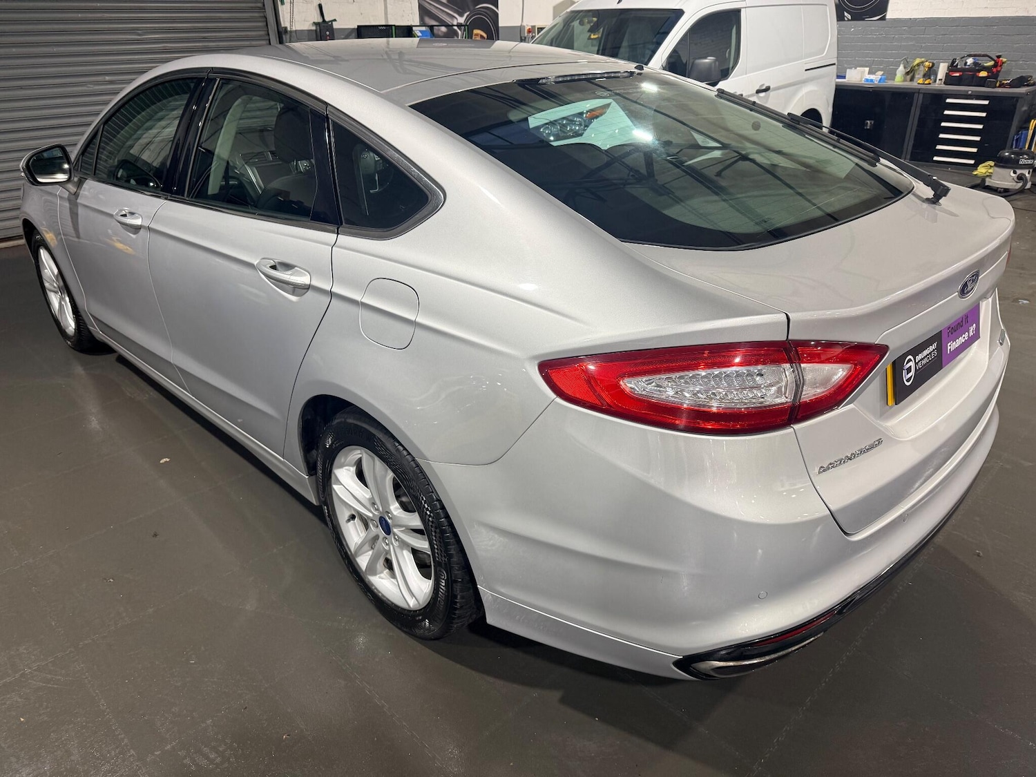 Used Ford Mondeo 2015 for sale - 76964771: Photo 8