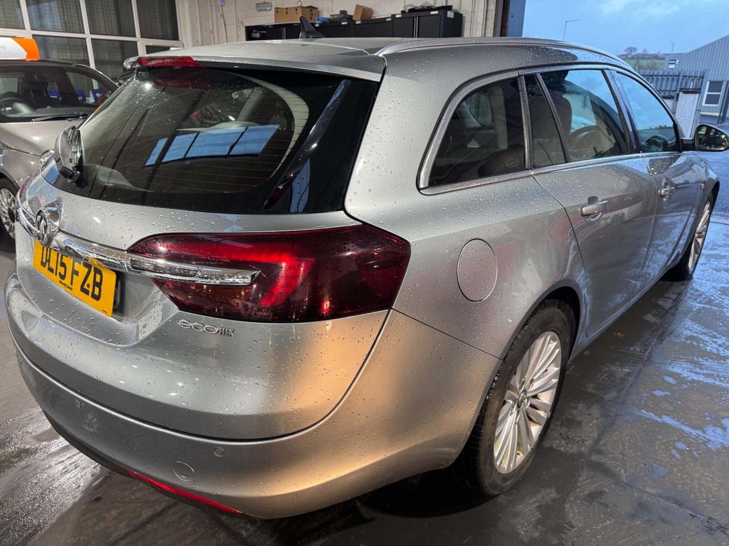 Used Vauxhall Insignia 2015 for sale - 76918678: Photo 4