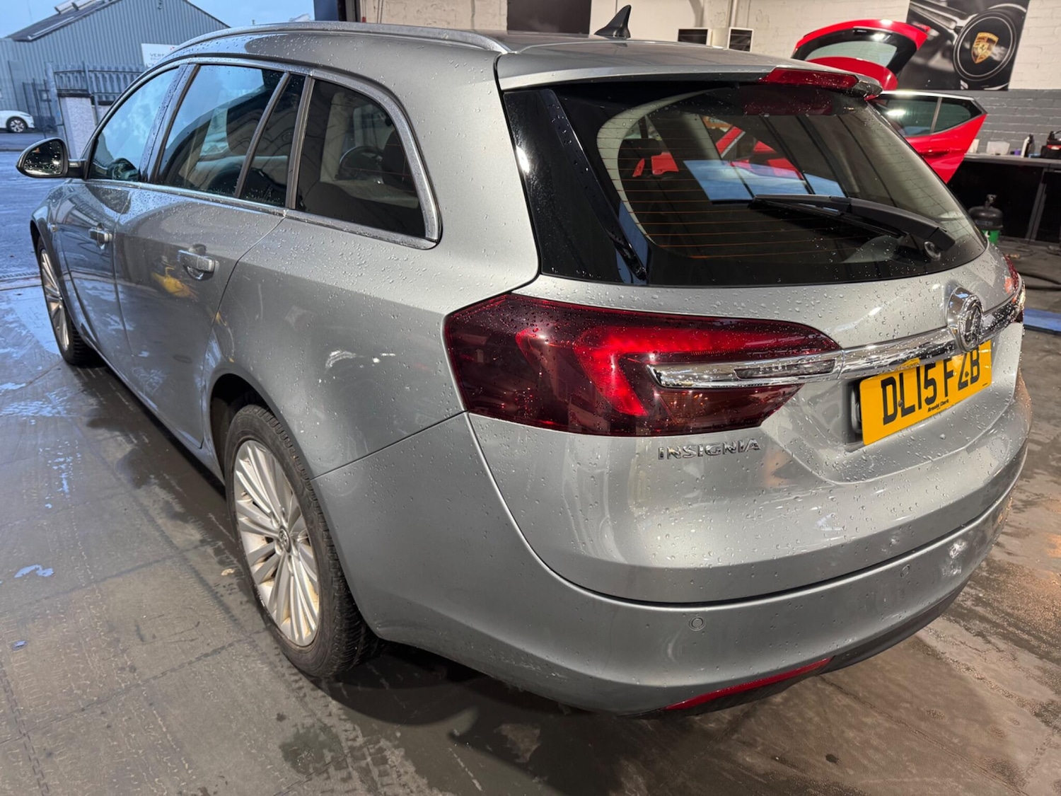 Used Vauxhall Insignia 2015 for sale - 76918678: Photo 7