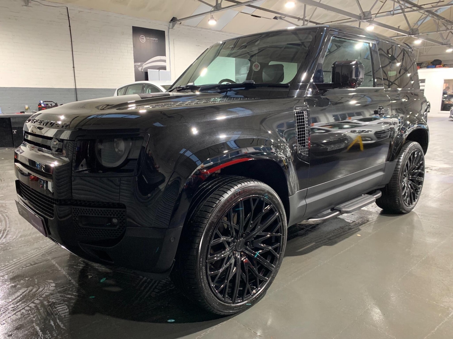 Used Land Rover Defender 2022 for sale - 76991690: Photo 6