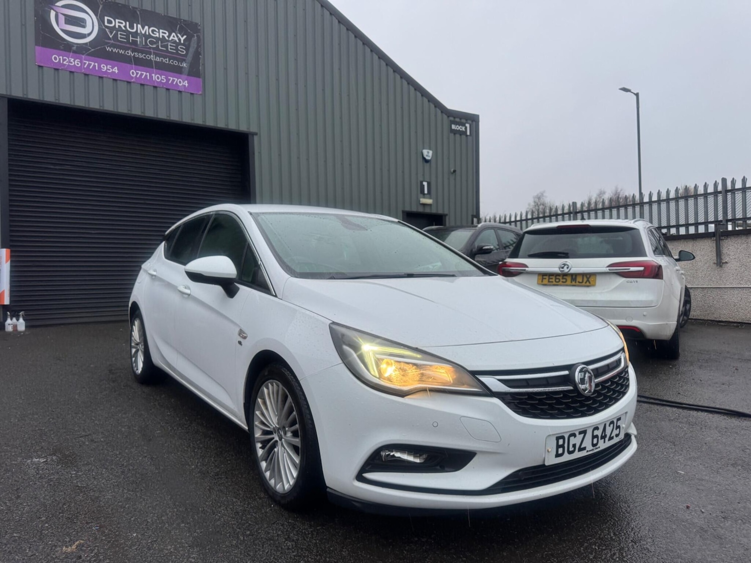 Used Vauxhall Astra 2016 for sale - 76715030: Photo 1