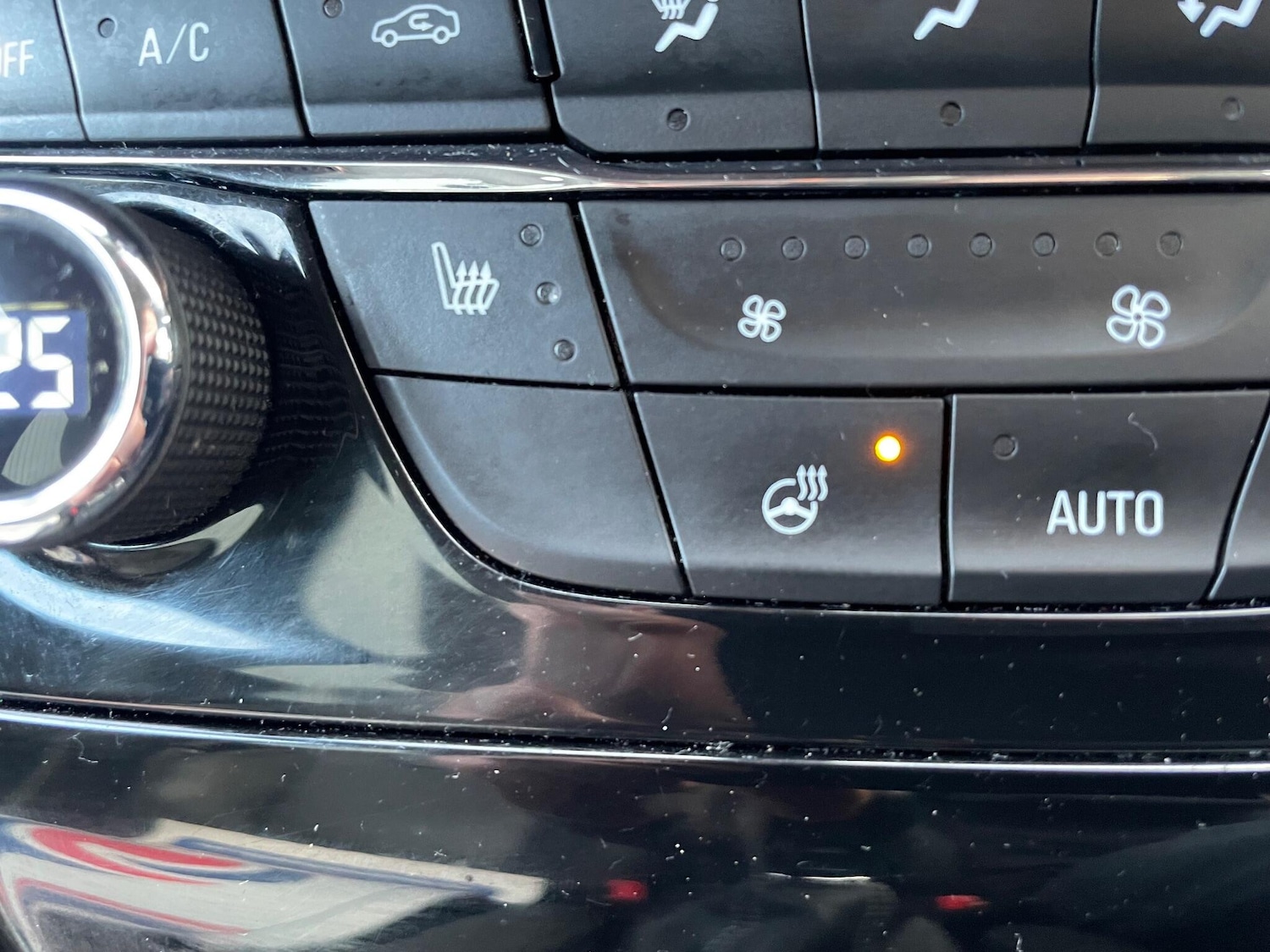 Used Vauxhall Astra 2018 for sale - 76913211: Photo 16