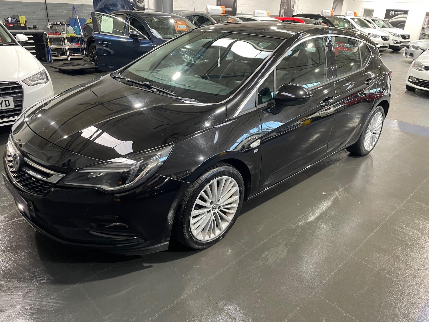 Used Vauxhall Astra 2018 for sale - 76913211: Photo 5