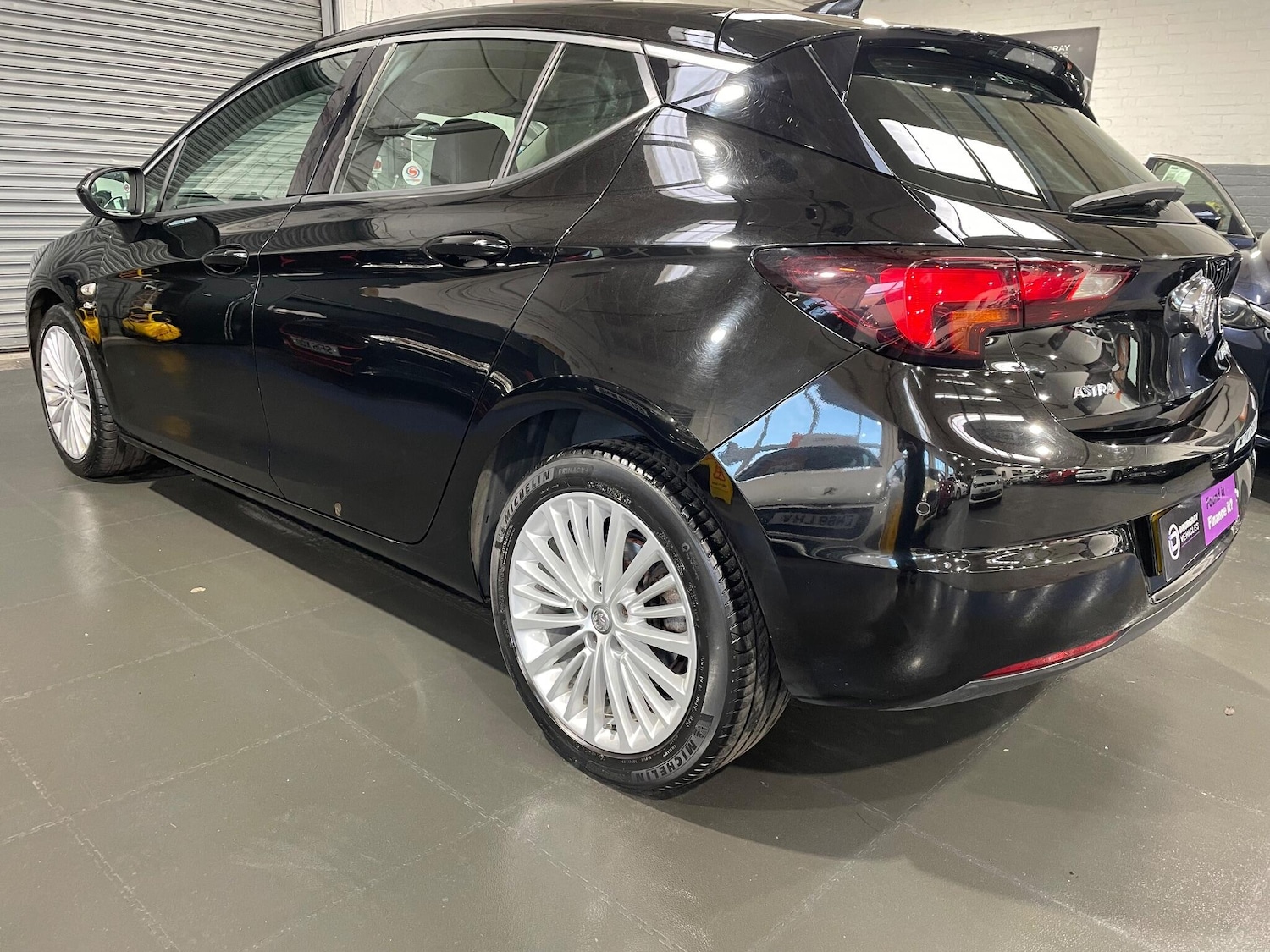 Used Vauxhall Astra 2018 for sale - 76913211: Photo 6