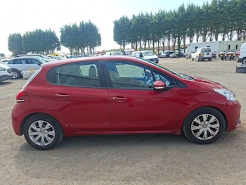 Used Peugeot 208 2018 for sale - 79600974: Photo