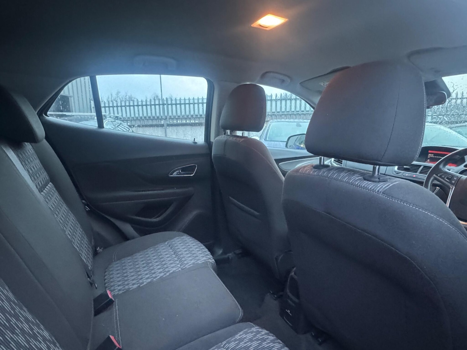 Used Vauxhall Mokka 2016 for sale - 77625152: Photo 2