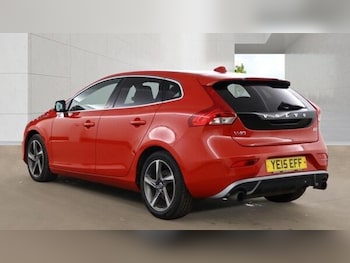 Used Volvo V40 2015 for sale - 79622259: Photo