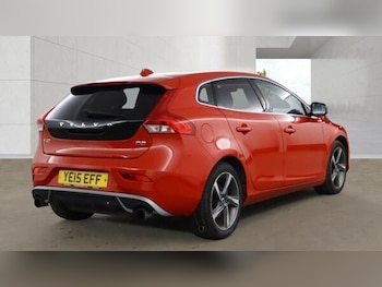 Used Volvo V40 2015 for sale - 79622259: Photo