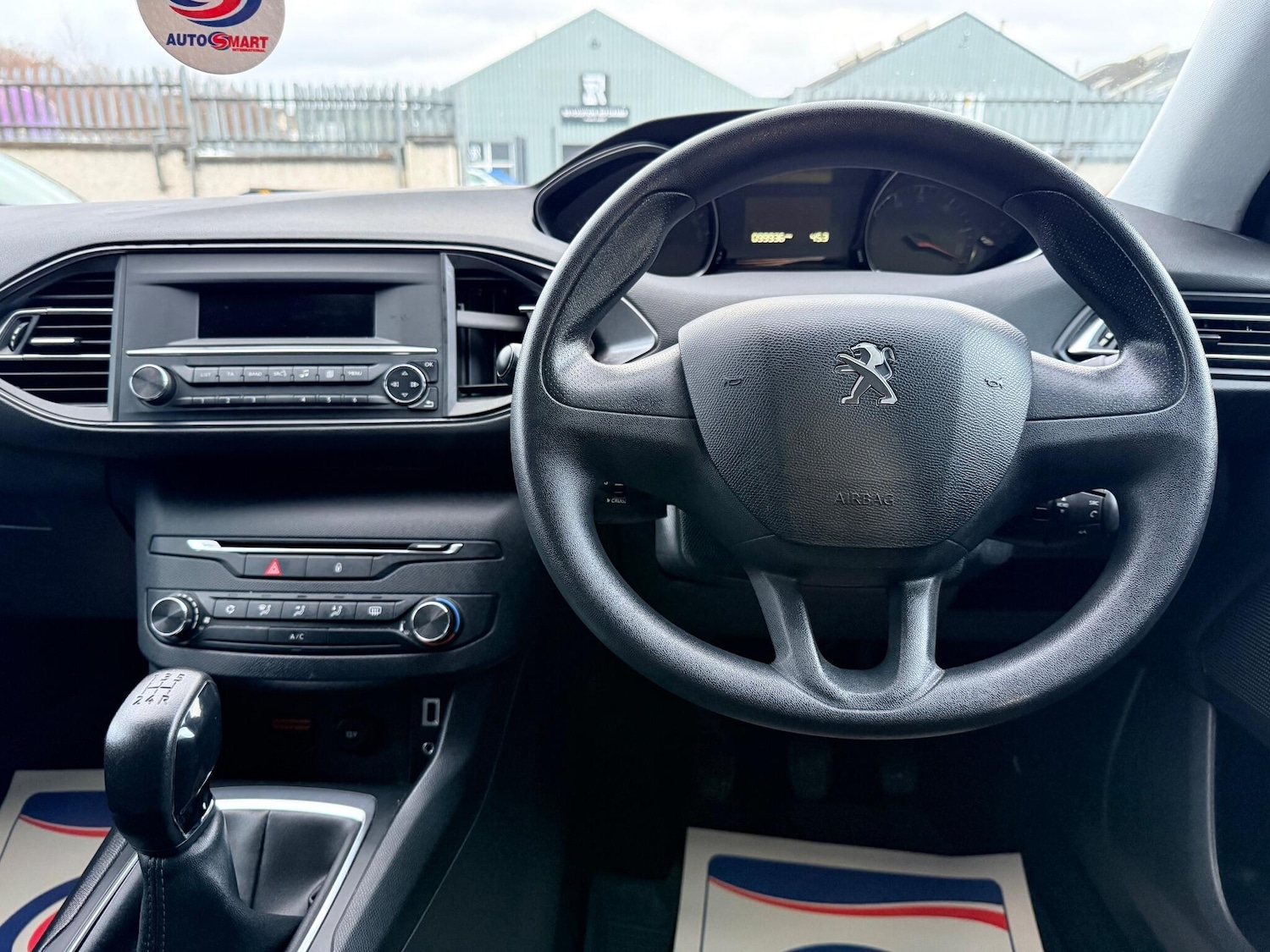 Used Peugeot 308 2017 for sale - 77016574: Photo 13