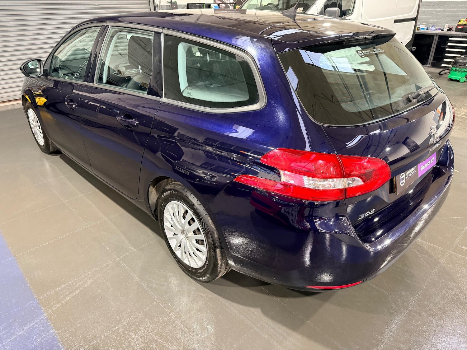 Used Peugeot 308 2017 for sale - 77016574: Photo 8