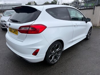 Used Ford Fiesta 2017 for sale - 78958447: Photo