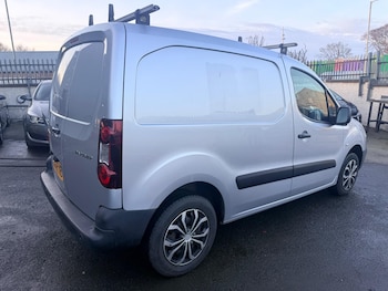 Used Peugeot Partner 2018 for sale - 77753775: Photo