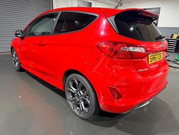 Used Ford Fiesta 2017 for sale - 77468810: Photo