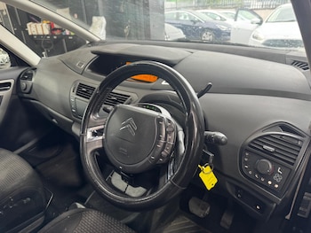 Used Citroen Grand C4 Picasso 2010 for sale - 79106251: Photo