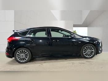 Used Ford Focus 2018 for sale - 79860433: Photo