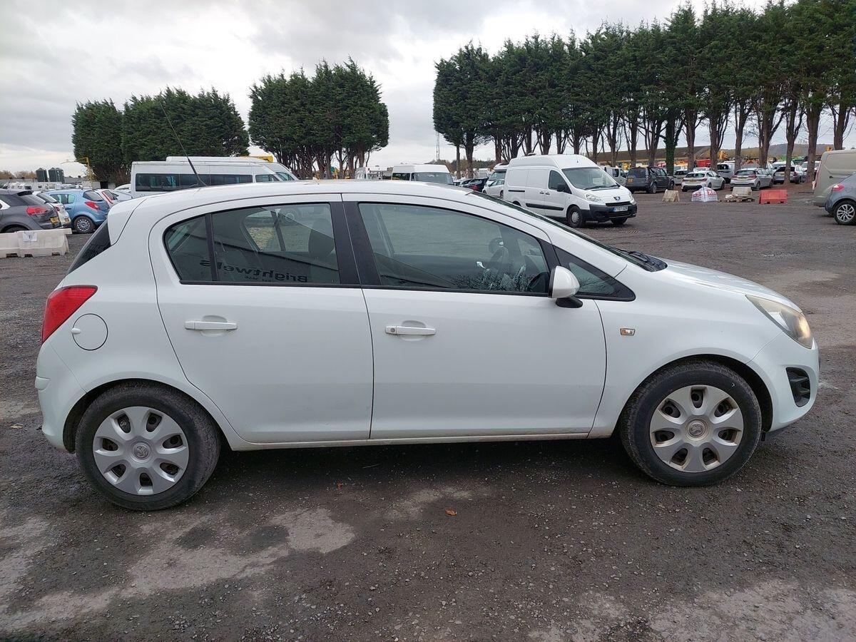 Used Vauxhall Corsa 2015 for sale - 76620242: Photo 3