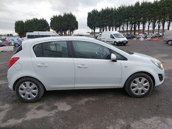 Used Vauxhall Corsa 2015 for sale - 76620242: Photo