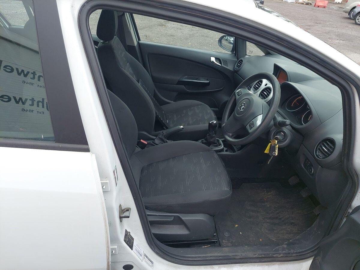 Used Vauxhall Corsa 2015 for sale - 76620242: Photo 6