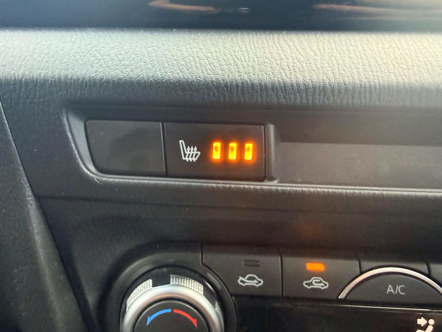 Used Mazda Mazda3 for sale - 78128054: Photo 8