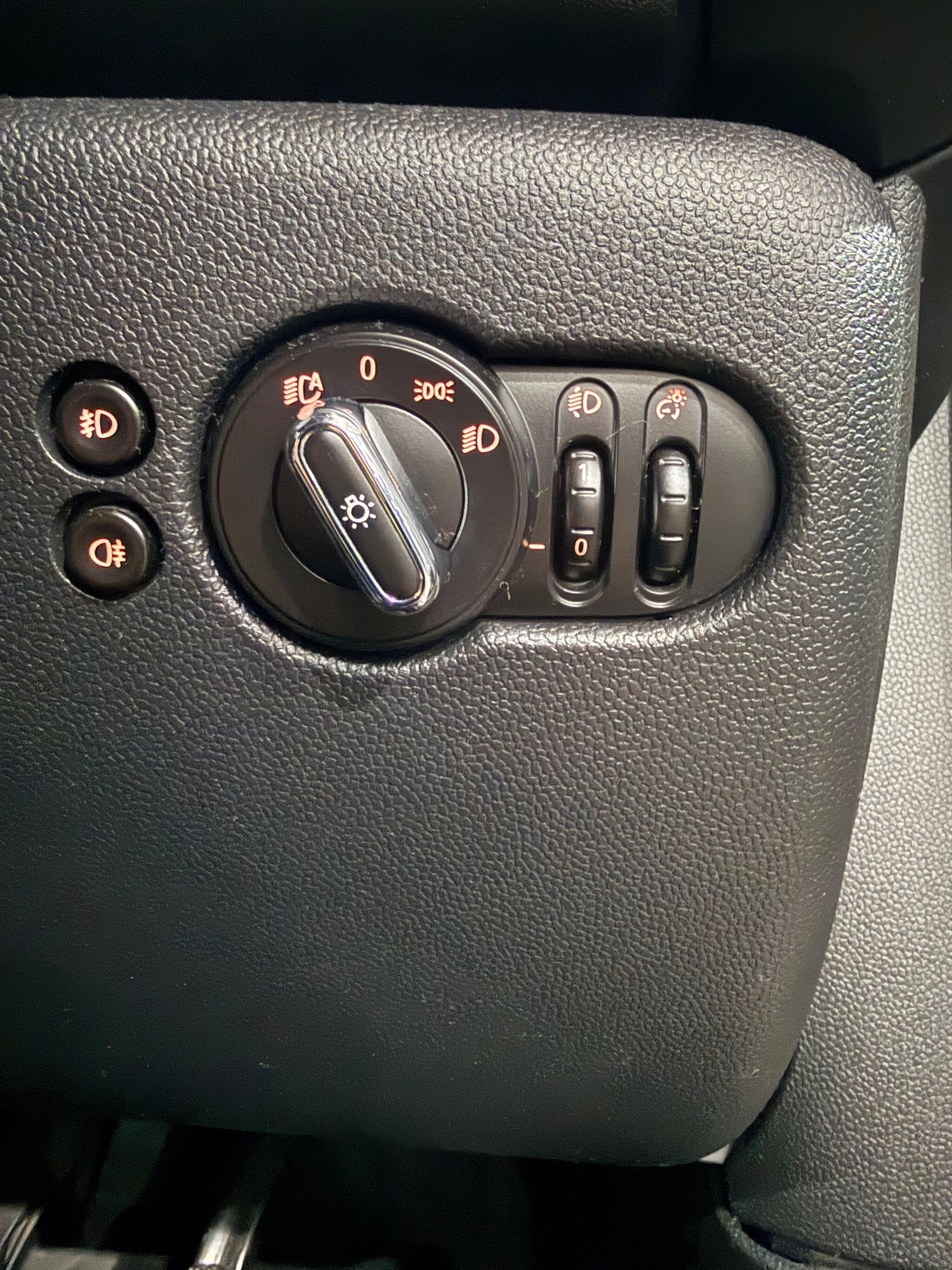 Used MINI Hatch 2015 for sale - 76925964: Photo 8