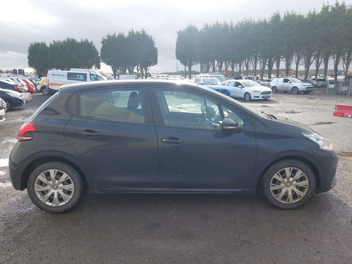 Used Peugeot 208 2018 for sale - 76964797: Photo 1