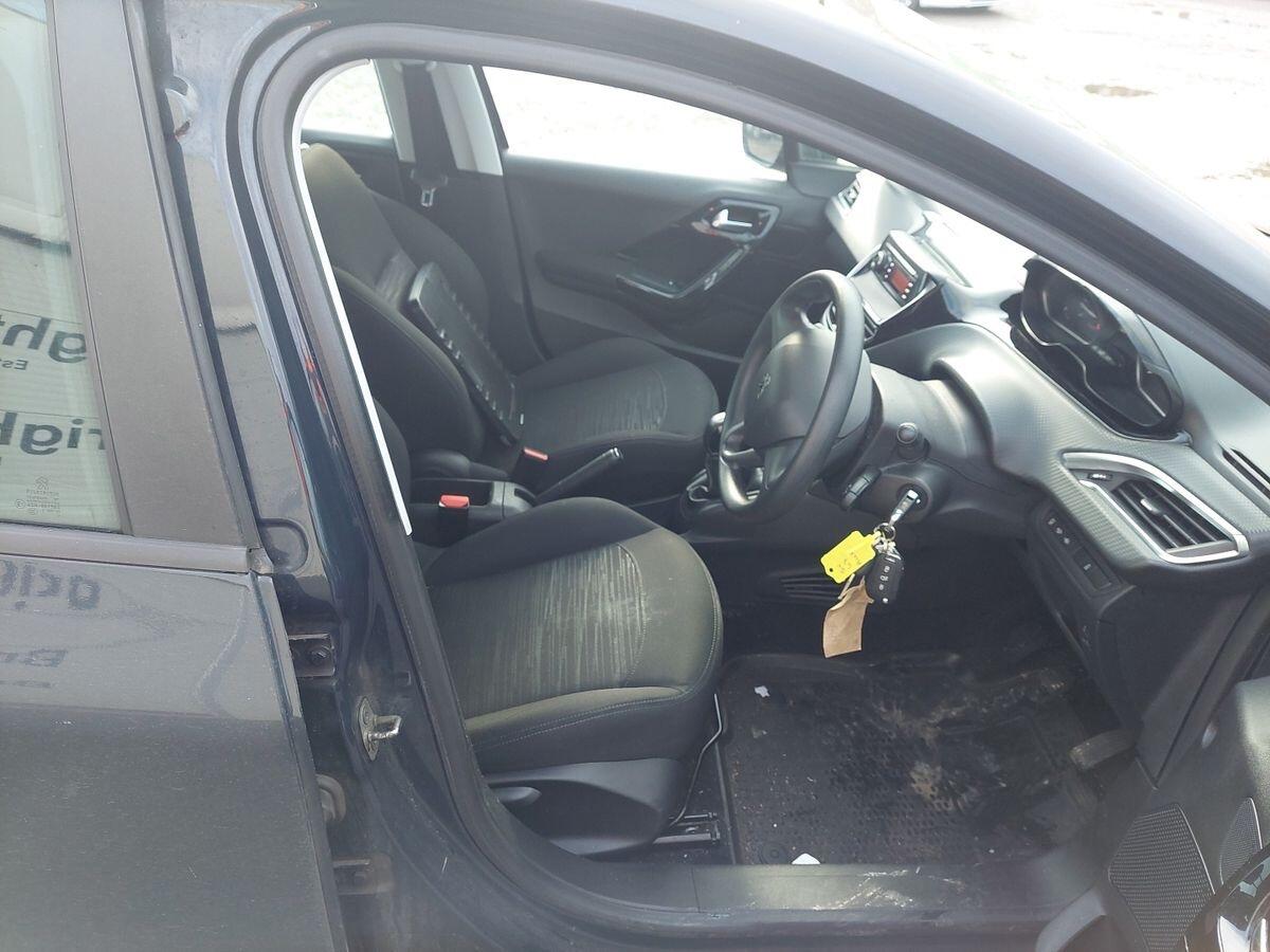 Used Peugeot 208 2018 for sale - 76964797: Photo 6