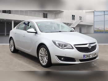 Used Vauxhall Insignia 2017 for sale - 77131190: Photo