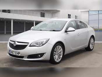 Used Vauxhall Insignia 2017 for sale - 77131190: Photo