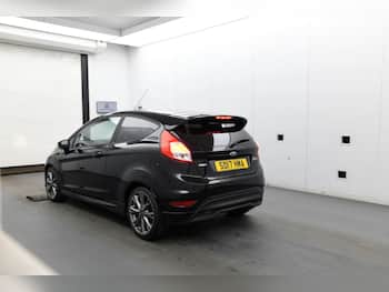Used Ford Fiesta 2017 for sale - 79727122: Photo
