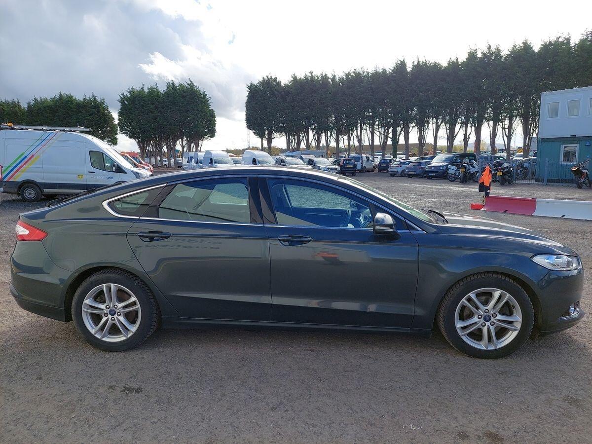 Used Ford Mondeo 2015 for sale - 76585016: Photo 3