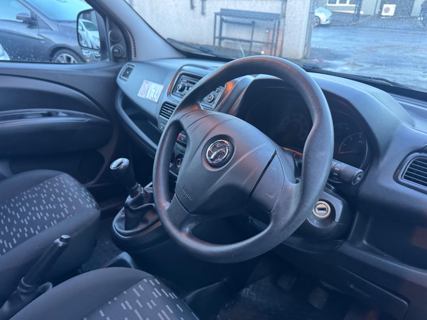 Used Vauxhall Combo 2016 for sale - 76823490: Photo 4