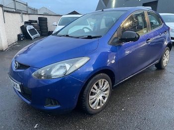 Used Mazda Mazda2 2010 for sale - 77671667: Photo