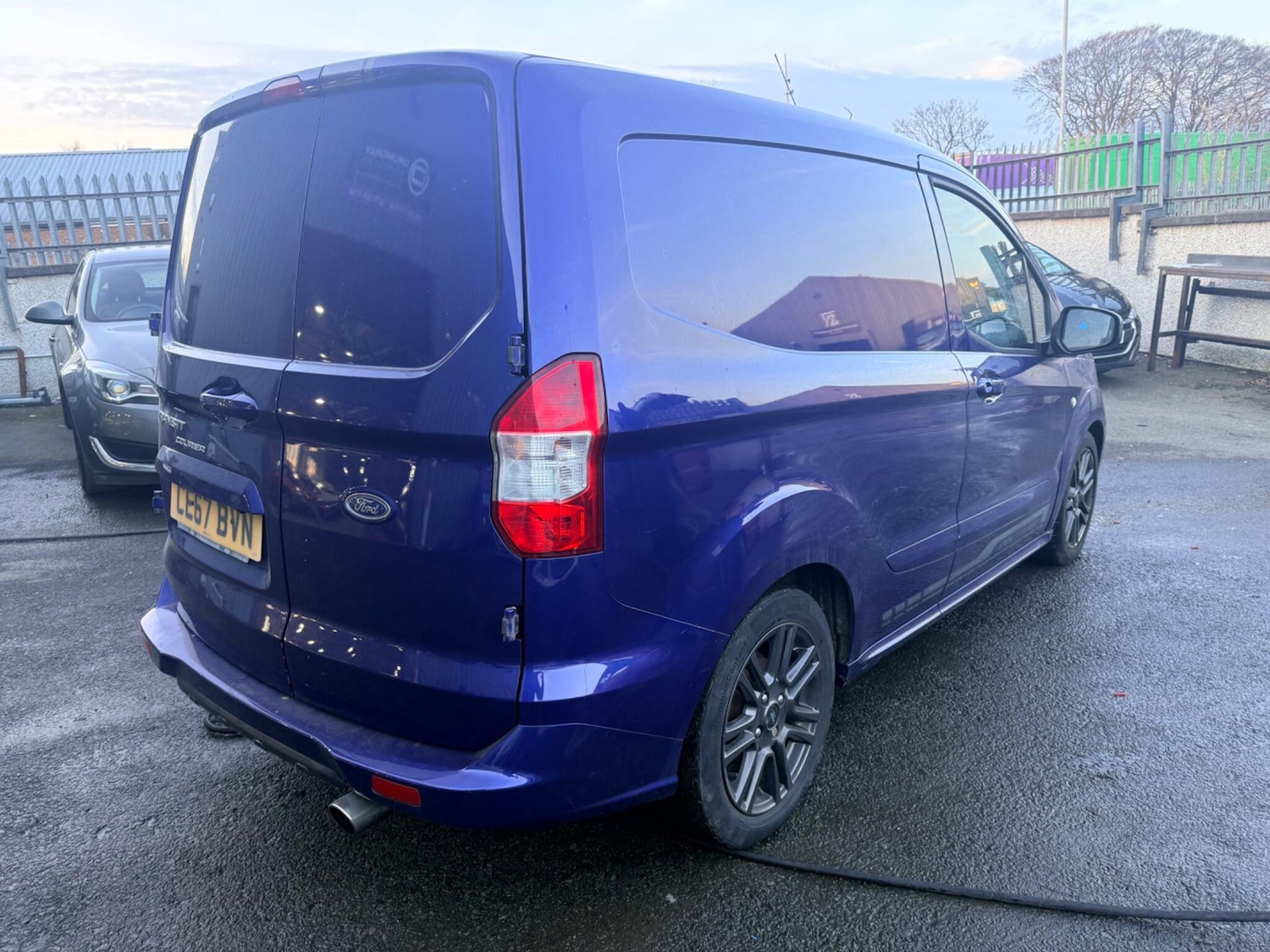 Used Ford Transit Courier for sale - 77753686: Photo 6