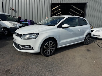 Used Volkswagen Polo 2017 for sale - 79521484: Photo