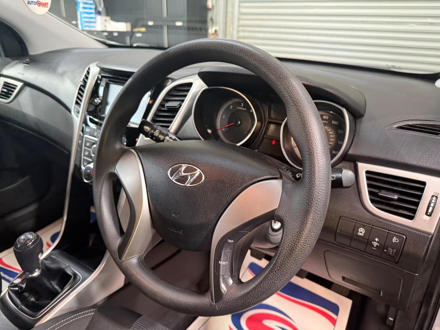 Used Hyundai i30 2017 for sale - 76584953: Photo 12