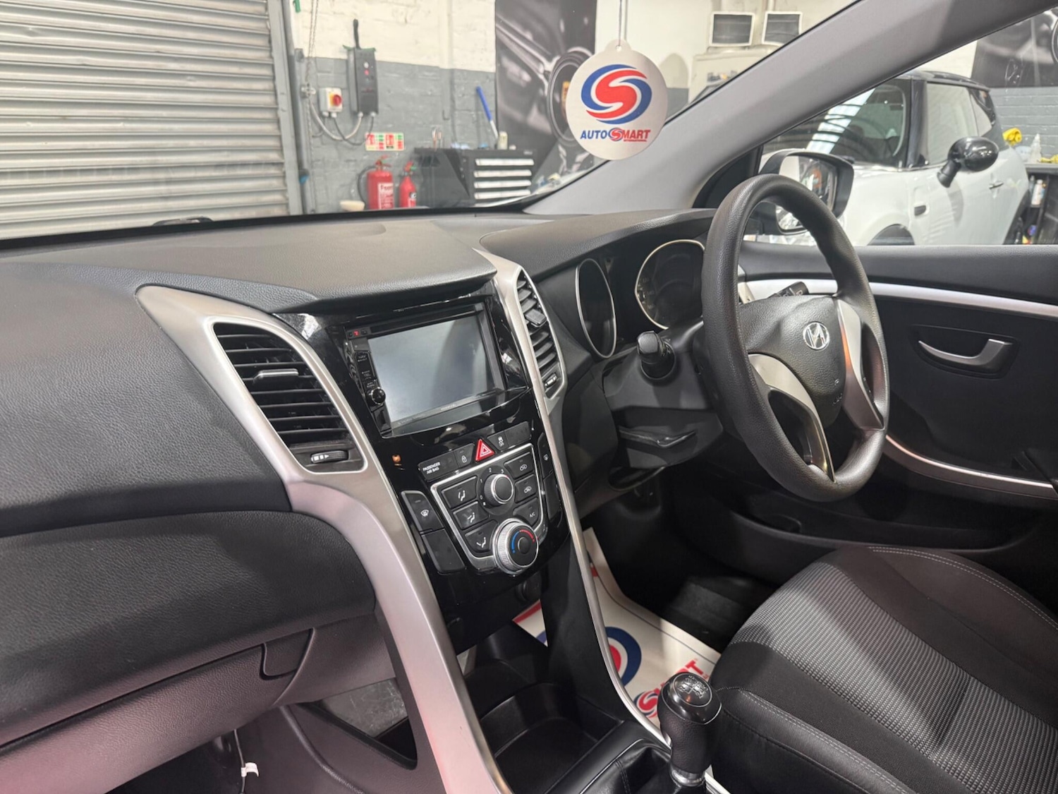 Used Hyundai i30 2017 for sale - 76584953: Photo 14