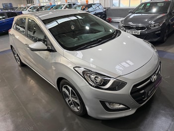 Used Hyundai i30 2017 for sale - 76584953: Photo