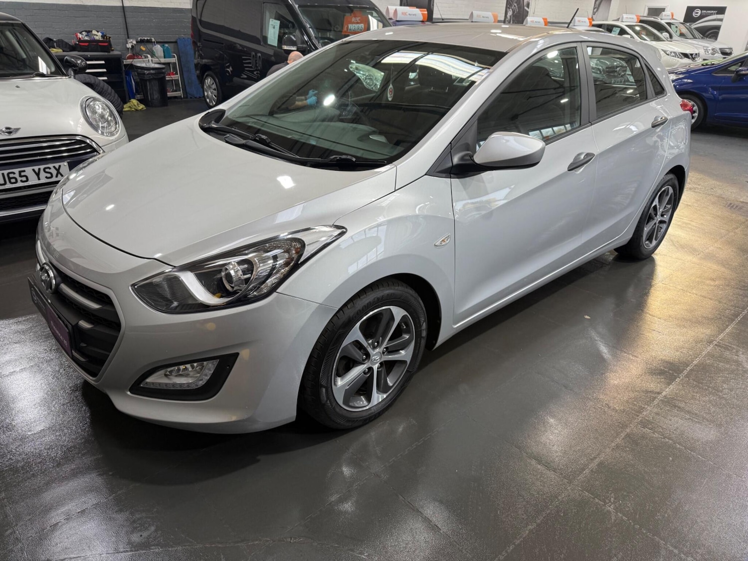 Used Hyundai i30 2017 for sale - 76584953: Photo 6