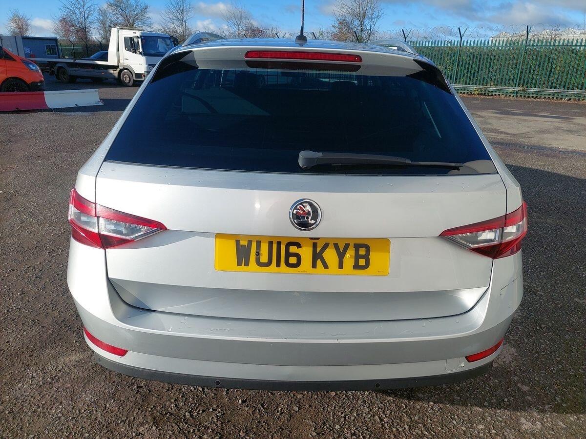 Used Skoda Superb 2016 for sale - 76735179: Photo 4