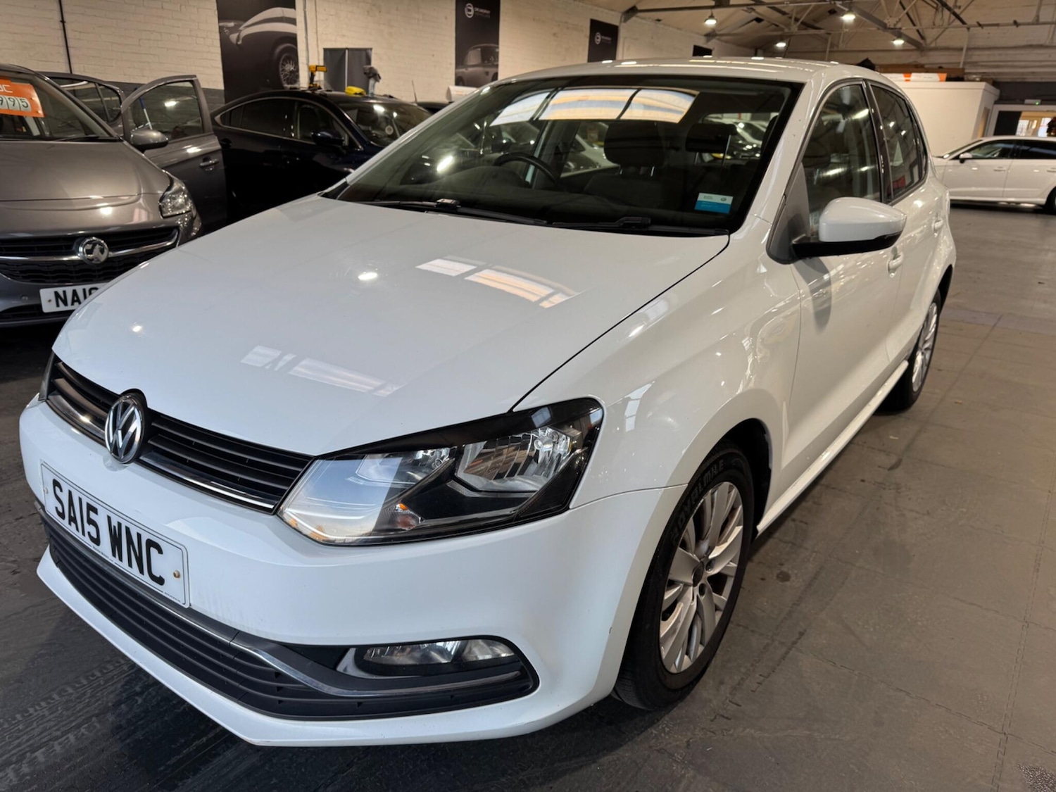 Used Volkswagen Polo 2015 for sale - 76918523: Photo 2