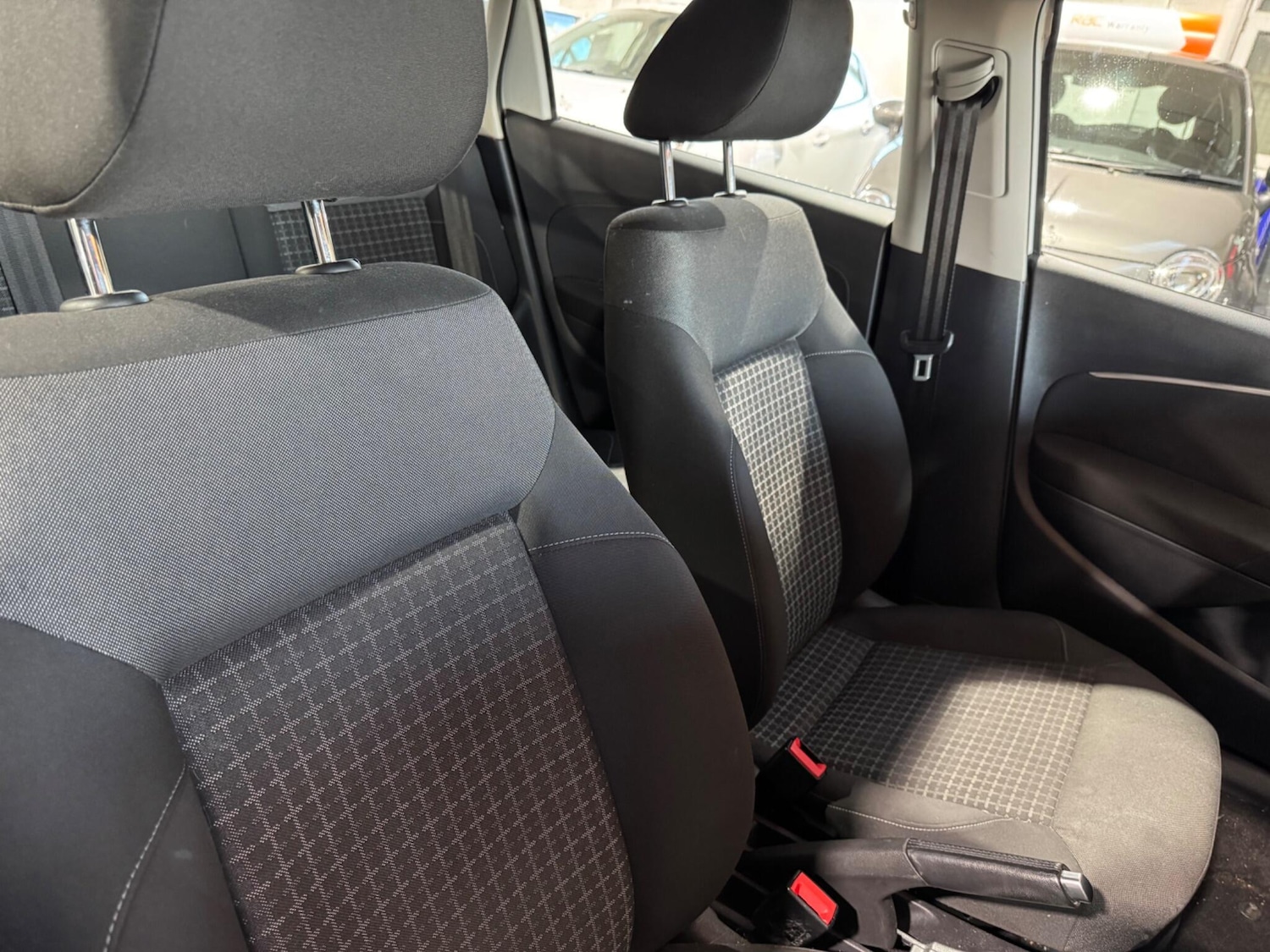 Used Volkswagen Polo 2015 for sale - 76918523: Photo 5