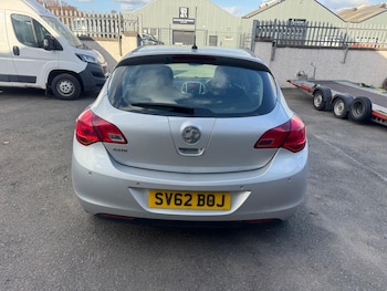 Used Vauxhall Astra 2012 for sale - 78306990: Photo