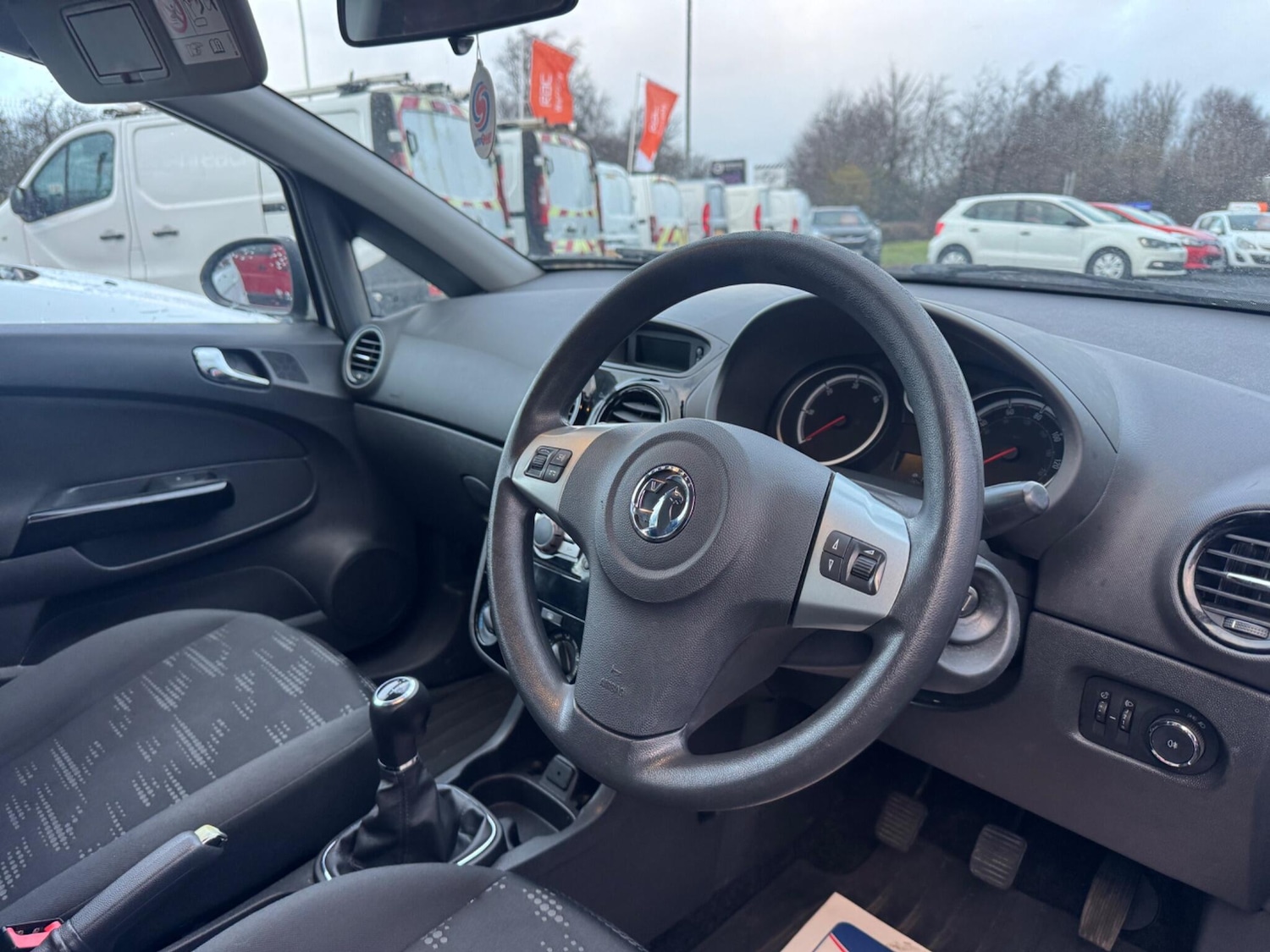 Used Vauxhall Corsa 2015 for sale - 77015622: Photo 14