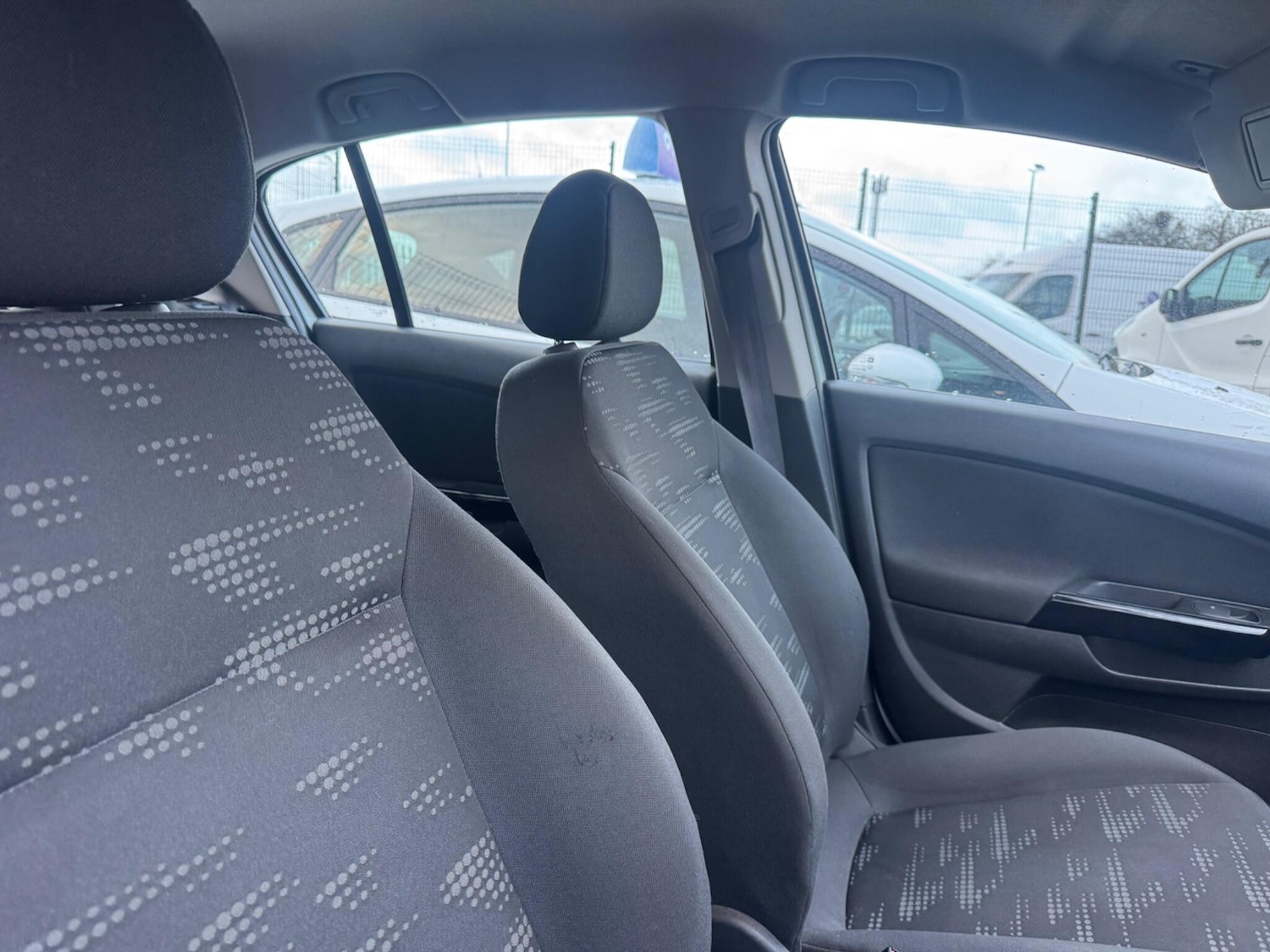 Used Vauxhall Corsa 2015 for sale - 77015622: Photo 15