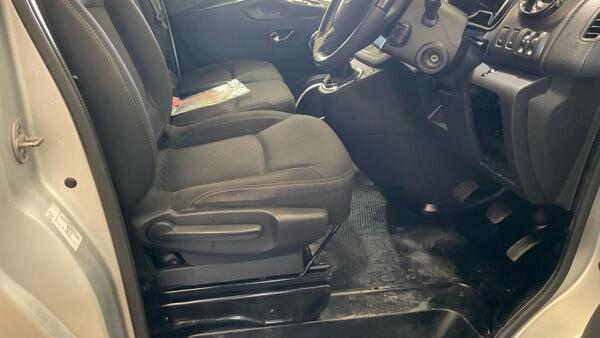 Used Vauxhall Vivaro 2019 for sale - 77982689: Photo 3