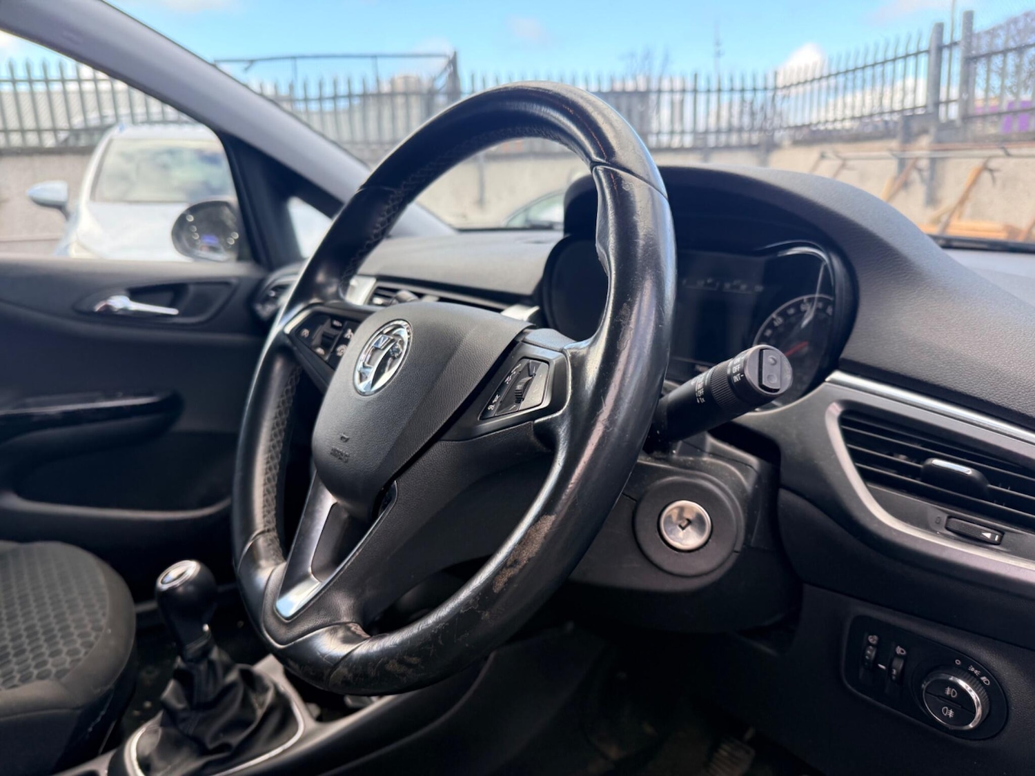 Used Vauxhall Corsa for sale - 78128160: Photo 5