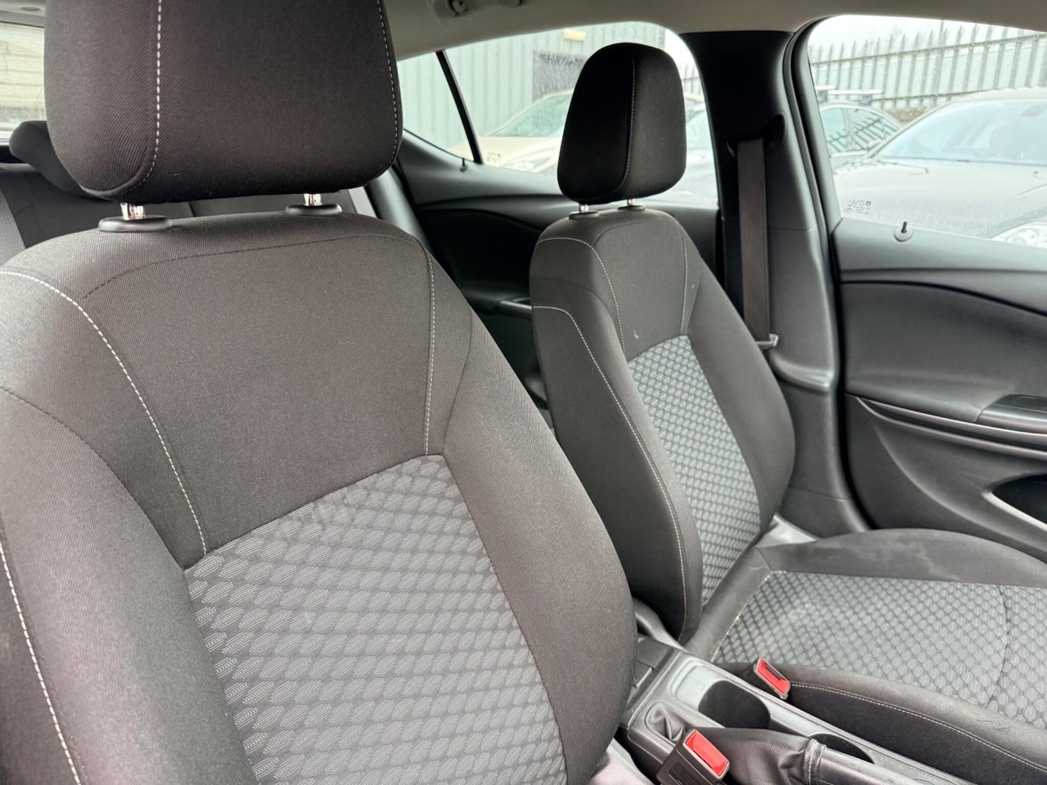 Used Vauxhall Astra for sale - 77825296: Photo 6