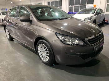 Used Peugeot 308 2016 for sale - 76585398: Photo