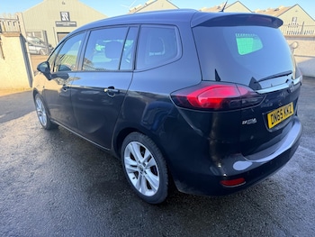 Used Vauxhall Zafira Tourer 2015 for sale - 78375764: Photo